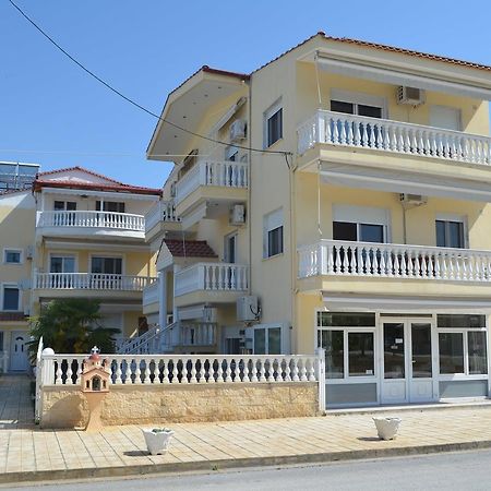 Irini Apartments Keramoti  Eksteriør billede