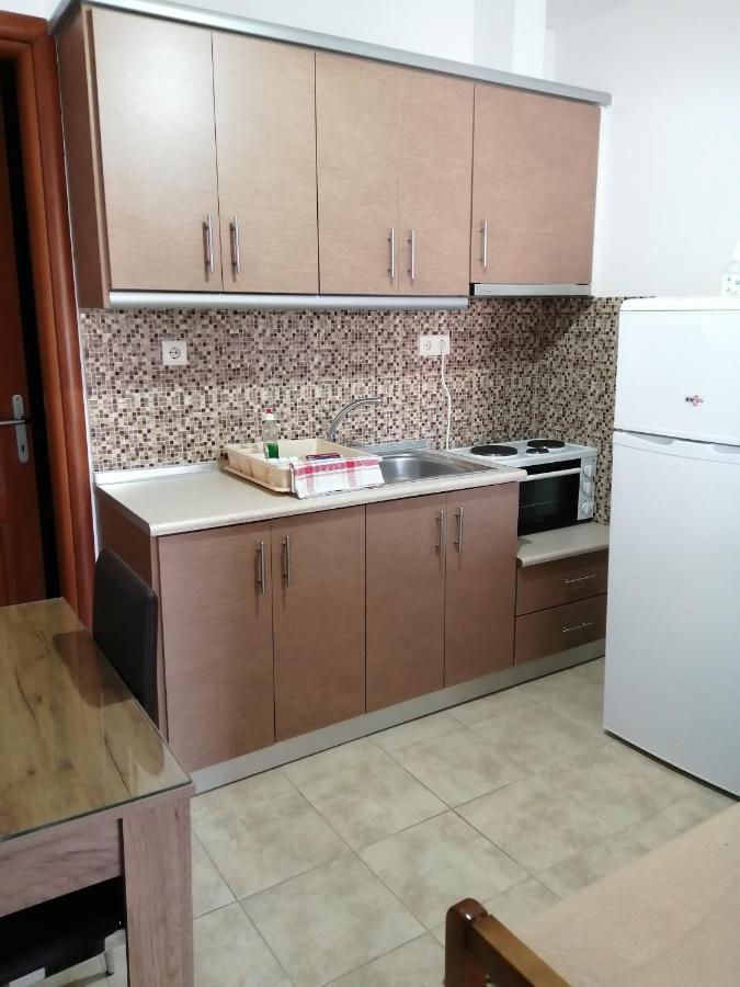 Irini Apartments Keramoti  Eksteriør billede